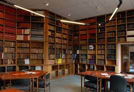 Lire la suite à propos de l’article La bibliothèque médicale de Sainte-Anne, 1867-1932 : naissance et déploiement de la bibliothèque d&rsquo;un asile de la Seine par Caroline Dugène